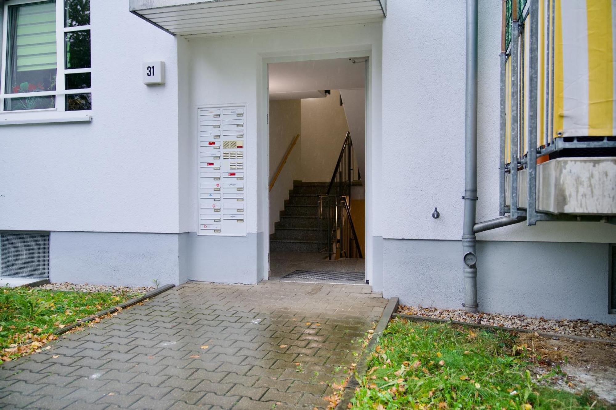 Edler Wohnraum Luxurioeses Apartment Mit Balkon, Boxspringbett, Kaffeevollautomat, Lift & Parkplatz 开姆尼茨 外观 照片