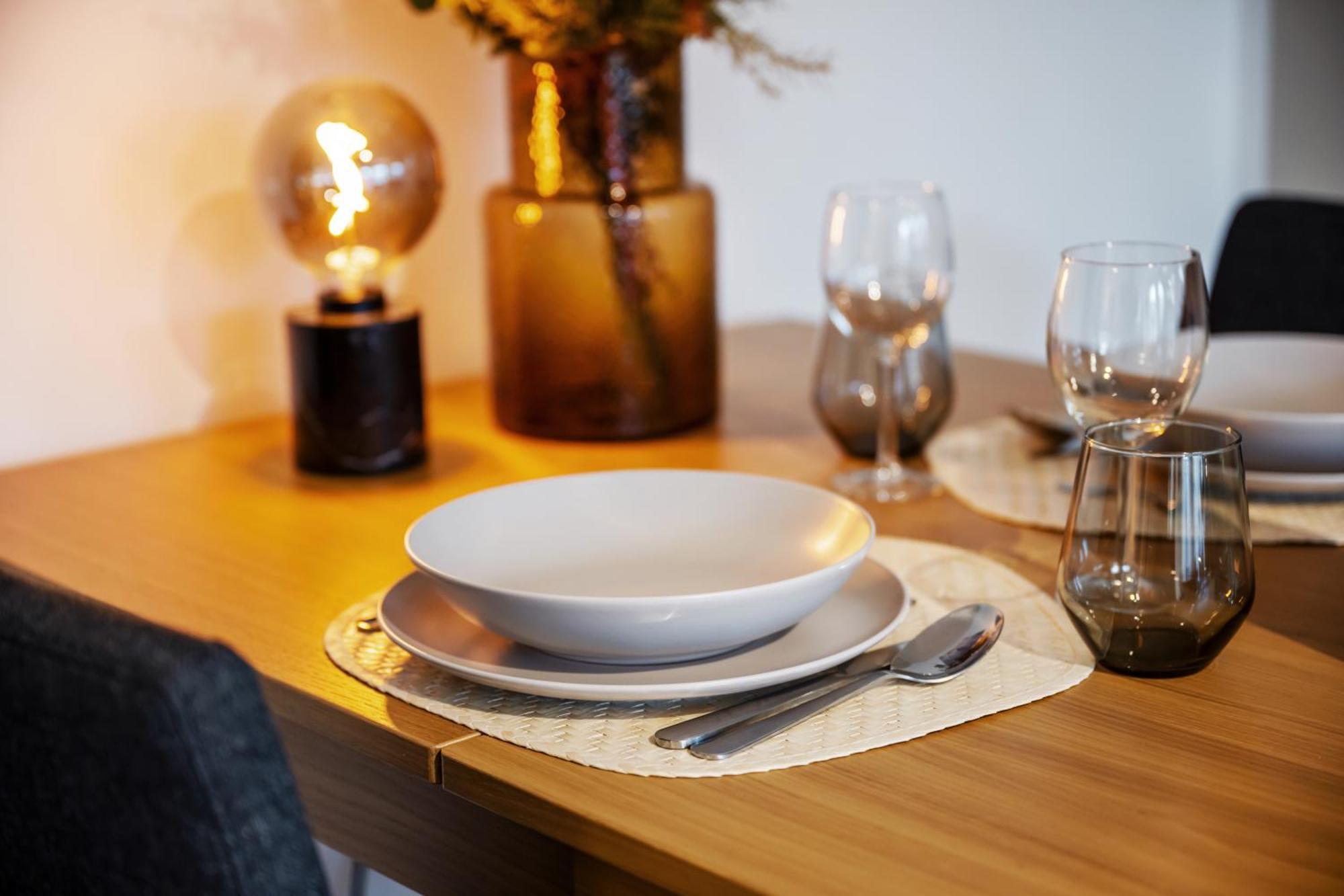 Edler Wohnraum Luxurioeses Apartment Mit Balkon, Boxspringbett, Kaffeevollautomat, Lift & Parkplatz 开姆尼茨 外观 照片